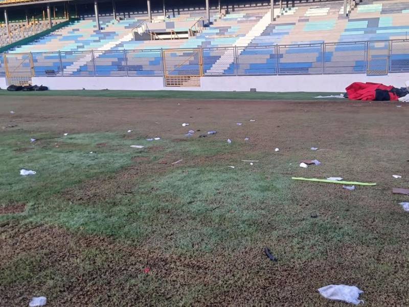 Así luce la cancha del estadio Morazán.
