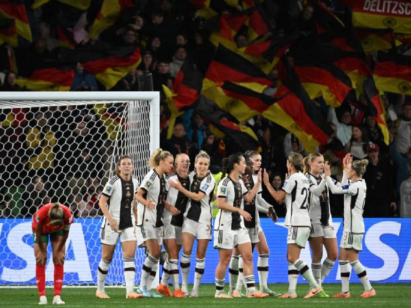 Alemania toma el mando del grupo H con tres puntos, a falta del otro partido de la llave, que Colombia y Corea del Sur disputarán el martes.