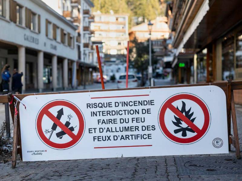 Un incendio registrado en un frecuentado bar de la localidad de Crans Montana ha causado decenas de muertos y un centenar de heridos, la mayoría de estos muy graves, confirmó este jueves la Policía Cantonal de Valais.