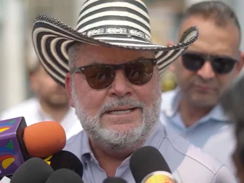 El alcalde de San Pedro Sula, Roberto Contreras, mientras daba declaraciones.