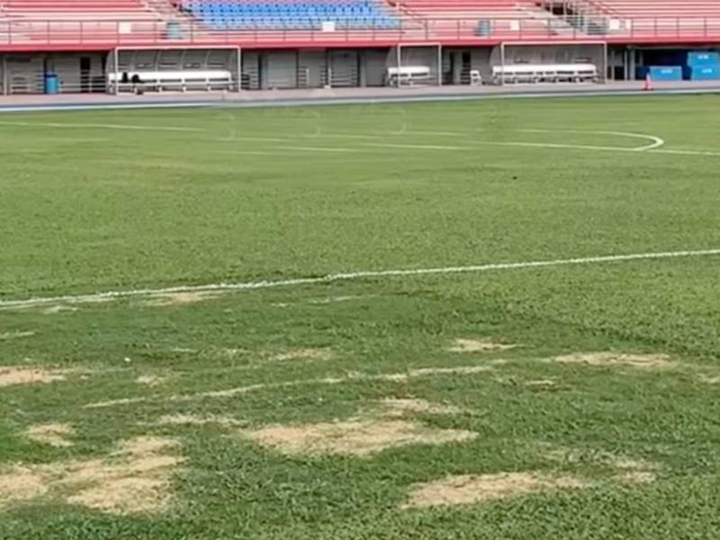 El peésimo estado de la cancha donde Honduras se enfrentará a Islas Caimán.