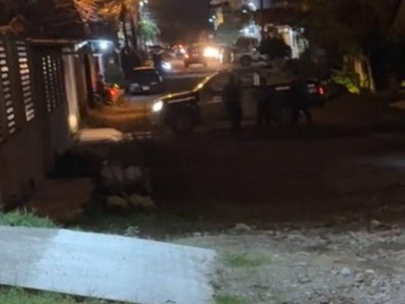 La Policía acordonó la escena del crimen.