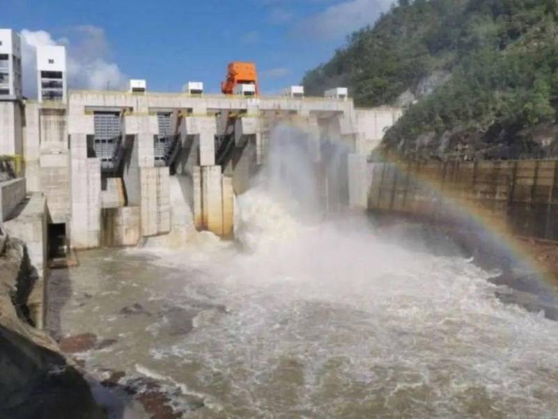 Además de los beneficios para los consumidores, los expertos identifican oportunidades de inversión y crecimiento para el sector energético hondureño.