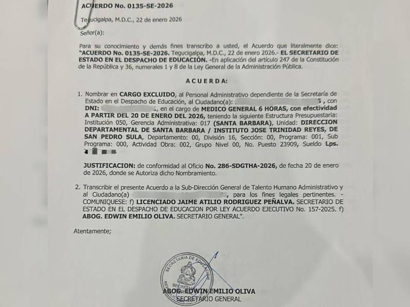 Contrato de médico general donde se lee Dirección Departamental de Santa Bárbara/Instituto José Trinidad Reyes.