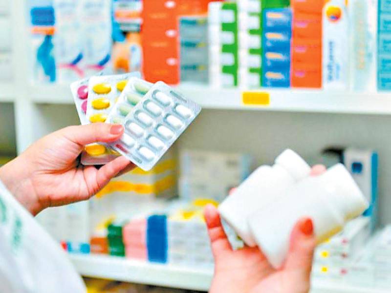 <b><span class=mln_uppercase_mln>crítico.</span></b> El exministro dijo que en su gestión no hubo desabastecimiento.<span class=mln_uppercase_mln> </span>