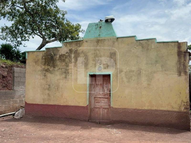 La Iglesia Unción de Dios Pentecostés, ubicada en la comunidad de La Cuchilla, en La Arada, Santa Bárbara, donde se congregan habitantes de la zona.