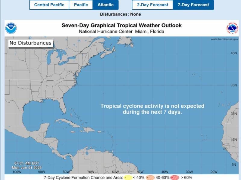 Inicia la temporada ciclónica en el Atlántico y así luce este 1 de junio el tablero de vigilancia del Centro de Huracanes de Miami.