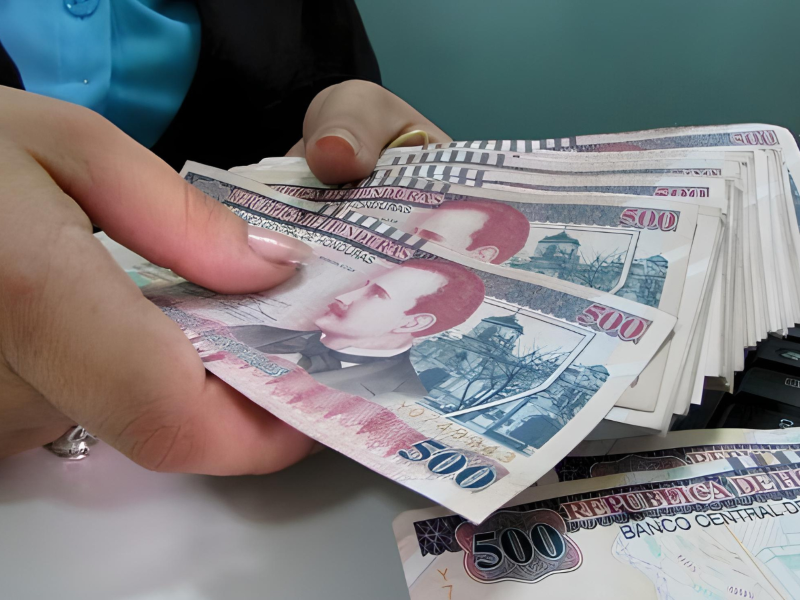 La mitad de las instituciones públicas del país han solicitado ampliaciones de sus presupuestos ya aprobados.