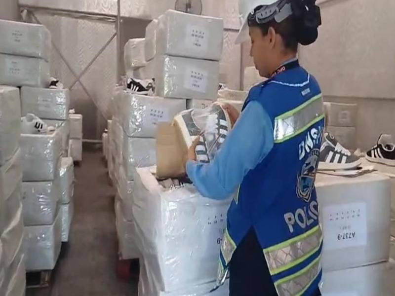 Las autoridades policiales indicaron que un equipo investiga este suceso con la finalidad de encontrar a los responsables.