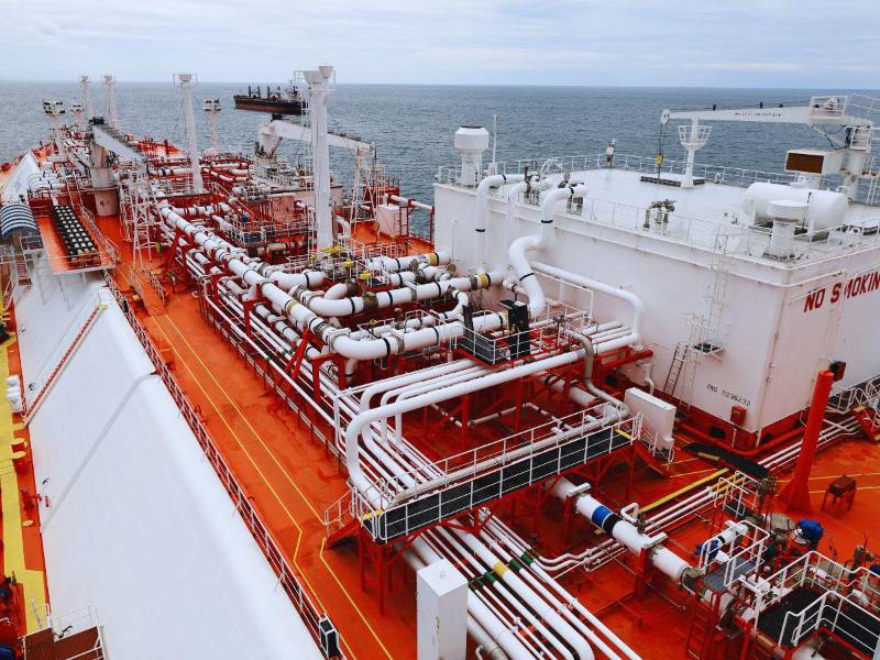 Tanques criogénicos del buque Bilbao Knutsen con capacidad de más de 138,000 m³ de GNL.