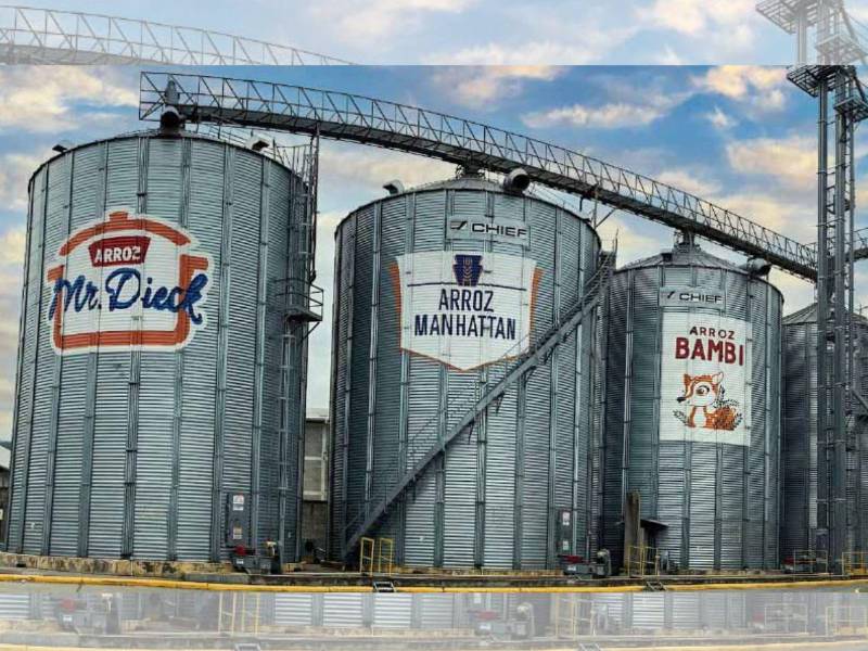 En la actualidad la empresa ha invertido en la construcción y mantenimiento de los Silos de Arroz para su correcto almacenamiento.