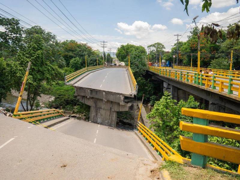 El puente oeste, de norte a sur, será demolido y el próximo año se realizará una licitación pública para su construcción.
