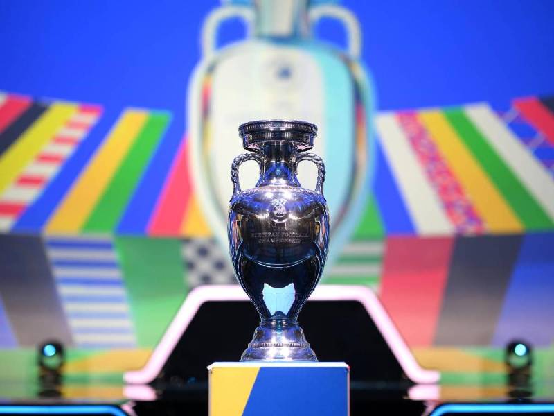 El trofeo que se llevará la selección campeona de la edición 2024 de la Eurocopa.