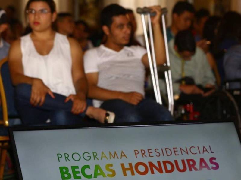 El programa presidencia Becas 20/20 tuvo funcionamiento entre el 2017 y 2021.