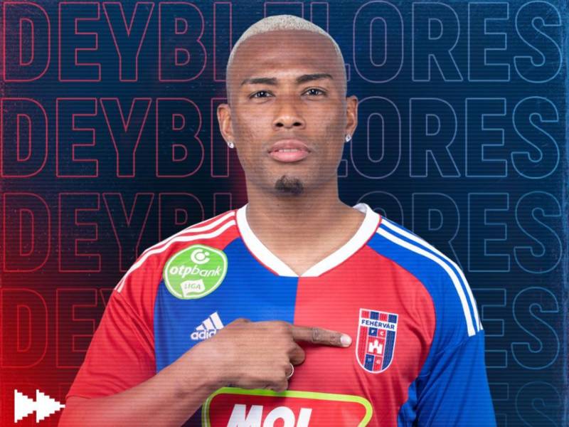 Deiby Flores fue presentado en su nuevo equipo.