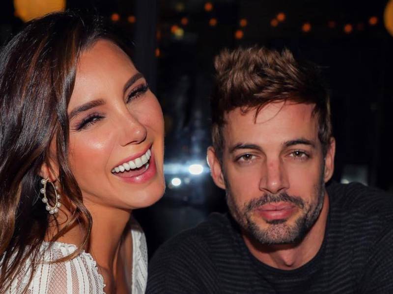 El actor William Levy ha roto su silencio en las redes sociales y ha ofrecido una contundente respuesta a las especulaciones que han venido circulando en torno a su actual estado sentimental. Desde hace semanas, y a tenor de unas imágenes que les retrataban supuestamente en actitud cariñosa, se rumorea que el intérprete cubano, de 42 años, mantiene un discreto romance con la joven Samadhi Zendejas (28), nada menos que la coprotagonista de su nueva serie ‘Vuelves a mí, y a quien se le “acusa” de ser la “tercera en discoria” entre él y Elizabeth Gutiérrez.