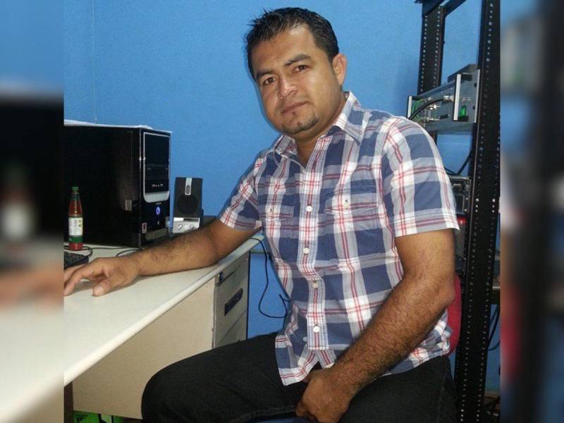 Fotografía en vida del comunicador social, Francisco Ramírez.