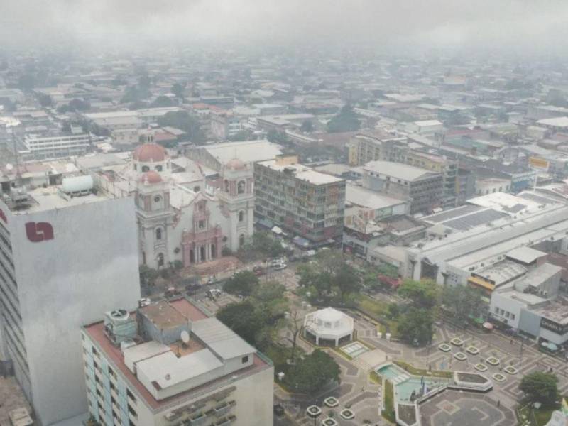 El Índice de Calidad del Aire (ICA⁺) y las mediciones de partículas PM2.5 fueron consultadas por el sitio especializado IQAir.