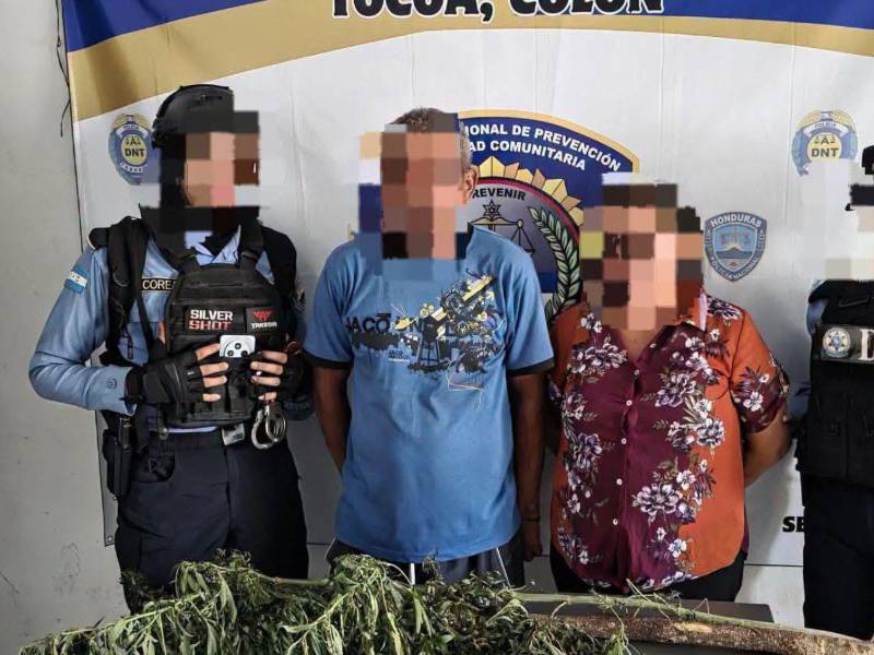 Los detenidos por las autoridades tienen 62 y 52 años de edad, fueron capturados en la colonia Monroy, sector de la aldea Isletas, en Tocoa, Colón.