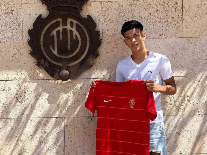 El joven futbolista hondureño Yahir Antúnez jugará con el Mallorca B de España.