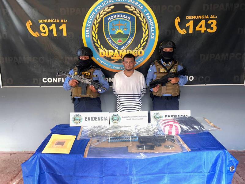 Evidencia decomisada por autoridades policiales en San Pedro Sula.