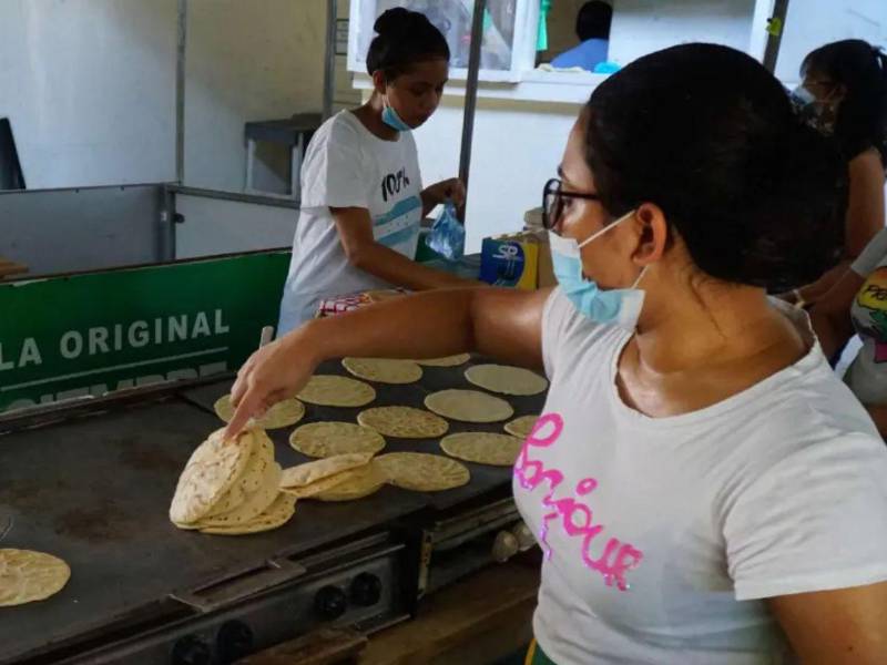 Economistas advierten que los hondureños perderán mayor poder de compra en 2026 por el aumento de la inflación provocada por la subido de precios del petróleo en el mercado internacional.