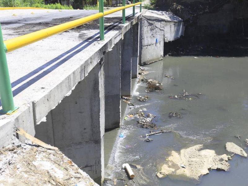 La supervisión de las obras debe ser constante y debe levantarse un inventario, el Plan Maestro ya señala los lugares críticos casa vez que llueve.
