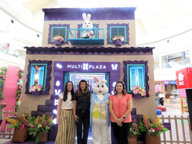 Claudette Kattán, Jefe de Mercadeo Multiplaza, Patricia Wilson de Jugo Quanty y Valeria Ríos, Vicepresidente de estrategia comercial de BAC Honduras.