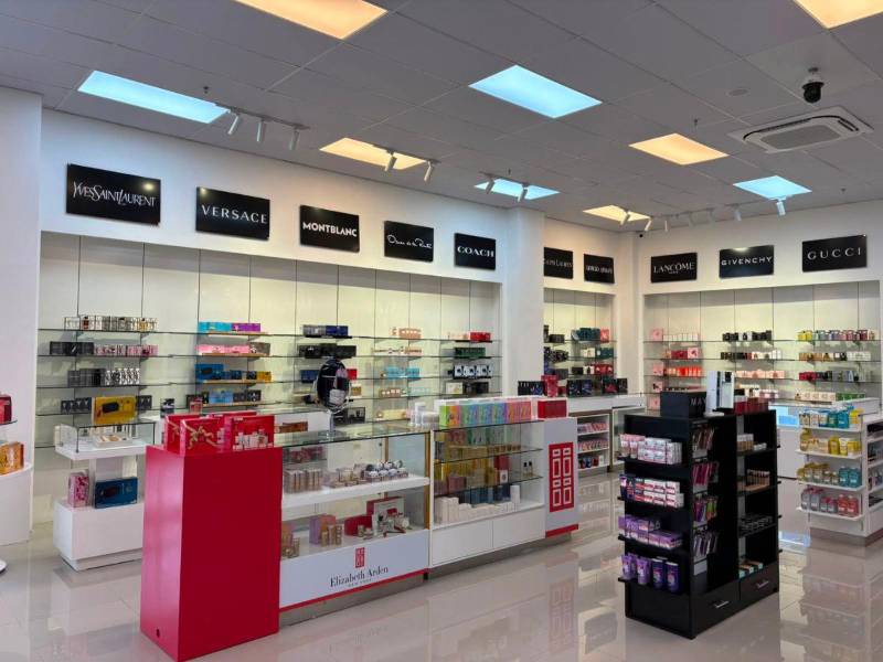 Carrión expande su estilo en San Pedro Sula con una espectacular apertura en Town Center