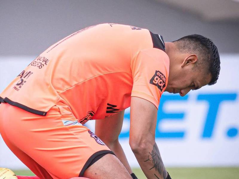 El fútbol boliviano se encuentra sacudido por un grave escándalo que involucra al portero Manuel Ferrel, guardameta del Guabirá, luego de que denunciara haber recibido amenazas contra su familia antes del partido frente al Always Ready.
