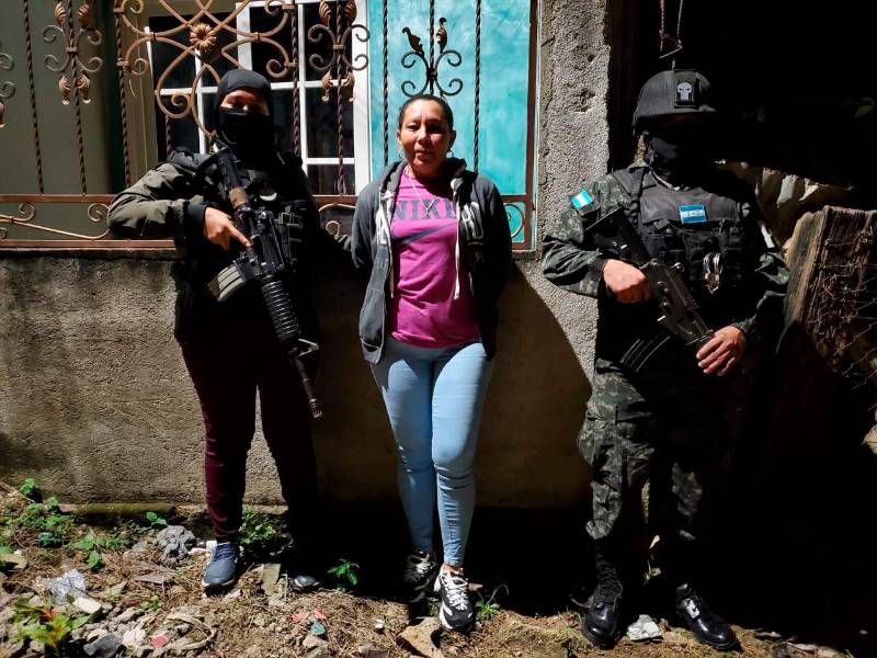 <b><span class=mln_uppercase_mln>Capturada.</span></b> Loida Corina Aguilar (de 42 años).