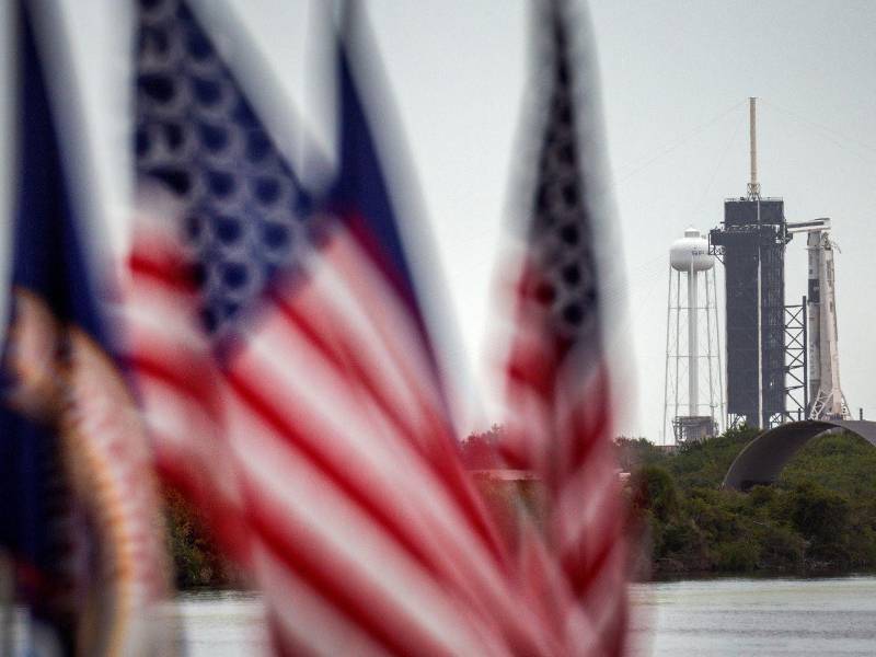 La misión, operada junto con SpaceX, estará comandada por Watkins, con Delaney como piloto, mientras que Kutryk, de la Agencia Espacial Canadiense.