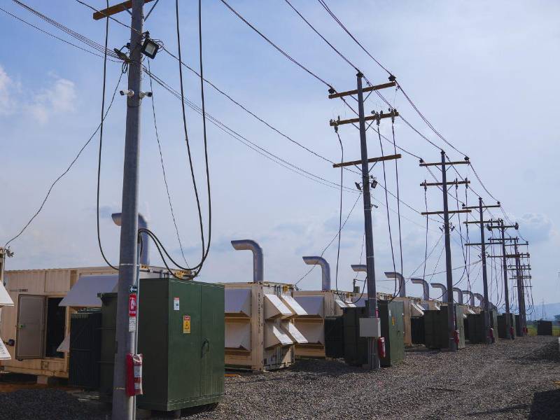 Tan solo en el Valle de Sula se ejecutan más de 12 macro proyectos de generación, transmisión y distribución de energía.