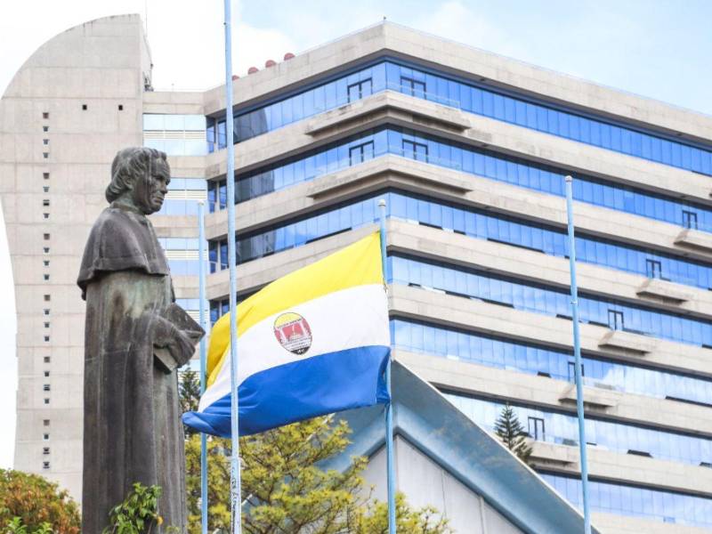 Vista del edificio administrativo de la Universidad Nacional Autónoma de Honduras en Tegucigalpa.