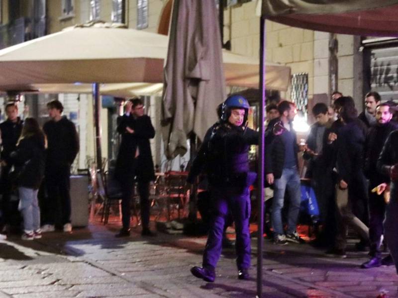 Elementos de la Policía tuvieron que controlar la situación.