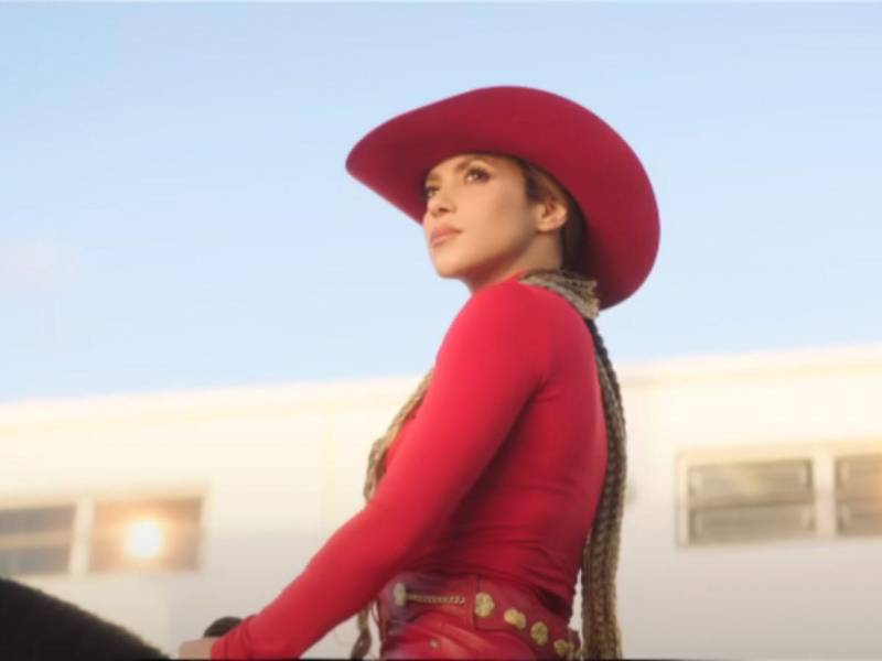 Shakira en el video musical “El Jefe”.