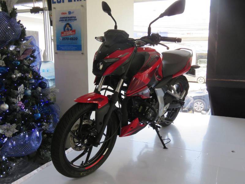 Grupo UMA lanza en Honduras la Pulsar N150, una moto de vanguardia, hecha para el día a día