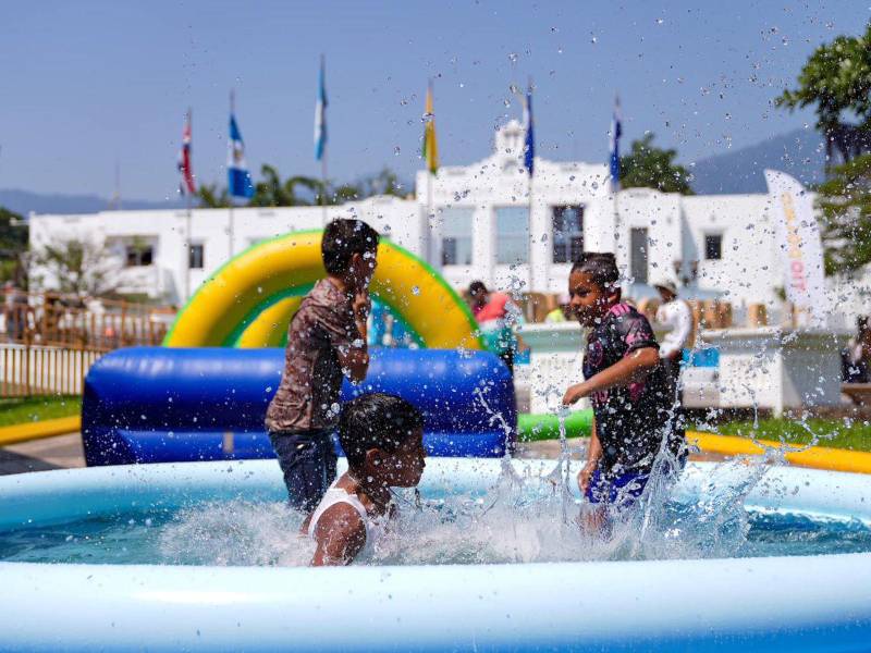 La Cámara Nacional de Turismo de Honduras (Canaturh) y la Municipalidad de San Pedro Sula, extendieron la invitación a los sampedranos y familias que viven en municipios aledaños para que puedan pasar estas vacaciones de Semana Santa en la ciudad, disfrutando de los múltiples atractivos que ofrece.