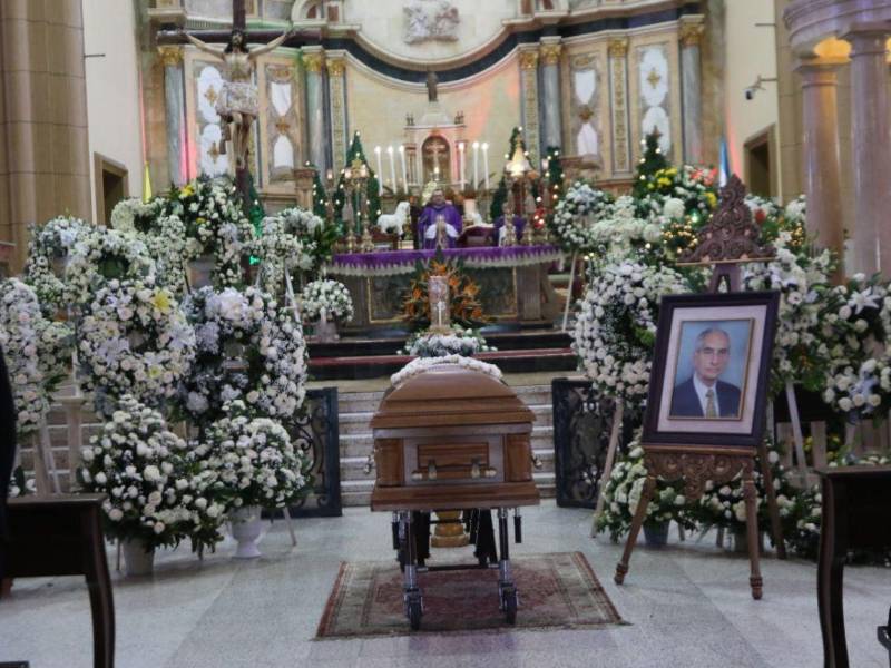 Familiares realizaron la mañana del 3 de diciembre una misa de cuerpo presente en la Basílica Menor Nuestra Señora de Suyapa.