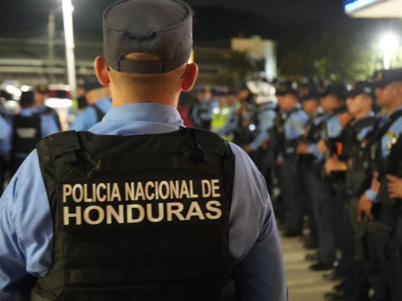 A pesar de lograr una reducción histórica en la tasa de homicidios a 26.6 en 2025, el nuevo repunte de la delincuencia expone el agotamiento de las políticas transitorias hondureñas.