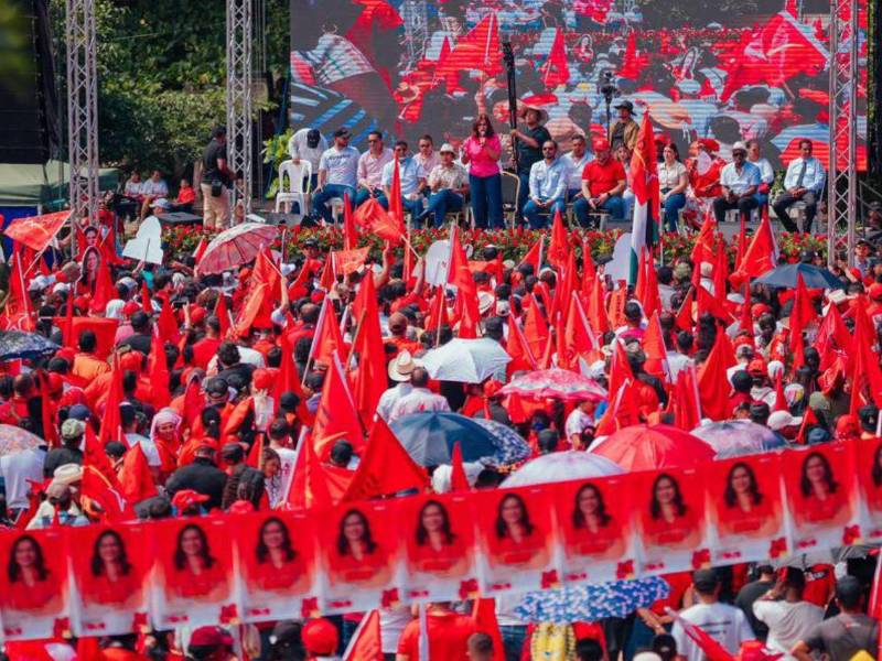Rixi Moncada, candidata presidencial de Libre, afirmó que un perito internacional, afín al gobierno, analizó los audios de Cossette López y Tomás Zambrano, asegurando que son reales.
