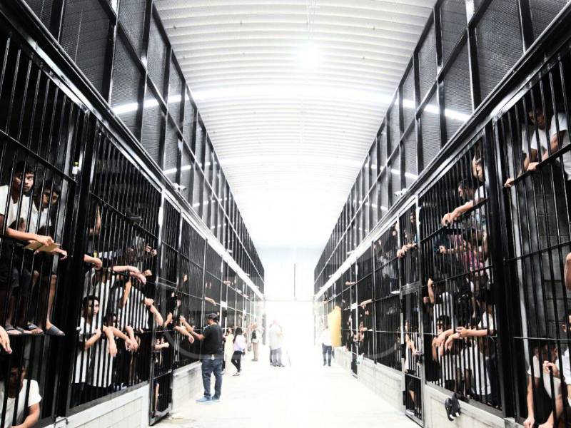 Con el cierre de dos módulos en la Centro Penitenciario Nacional de Támara, cientos de reos han sido reubicados en otros sitios dentro de la prisión que alberga, entre otros, a miembros de pandillas y otros criminales de alta peligrosidad.