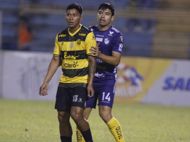 Moya entró de cambio y anotó uno de los tres tantos del Real España ante el Cobán Imperial de Guatemala.