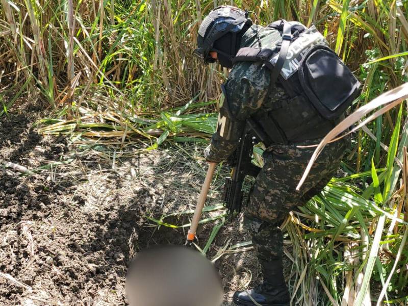 La víctima sigue sin ser identificada; el cuerpo tenía signos de violencia.