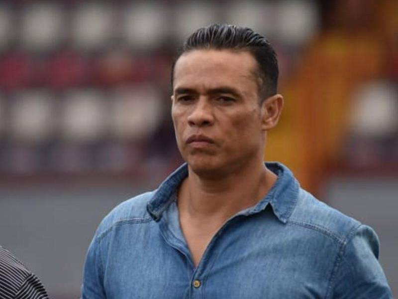Walter Centeno ahora se desempeña como director técnico.