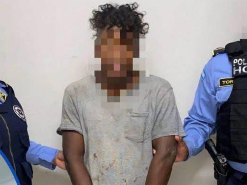 El caso ha llamado la atención debido a la conducta mostrada por el detenido durante el operativo.