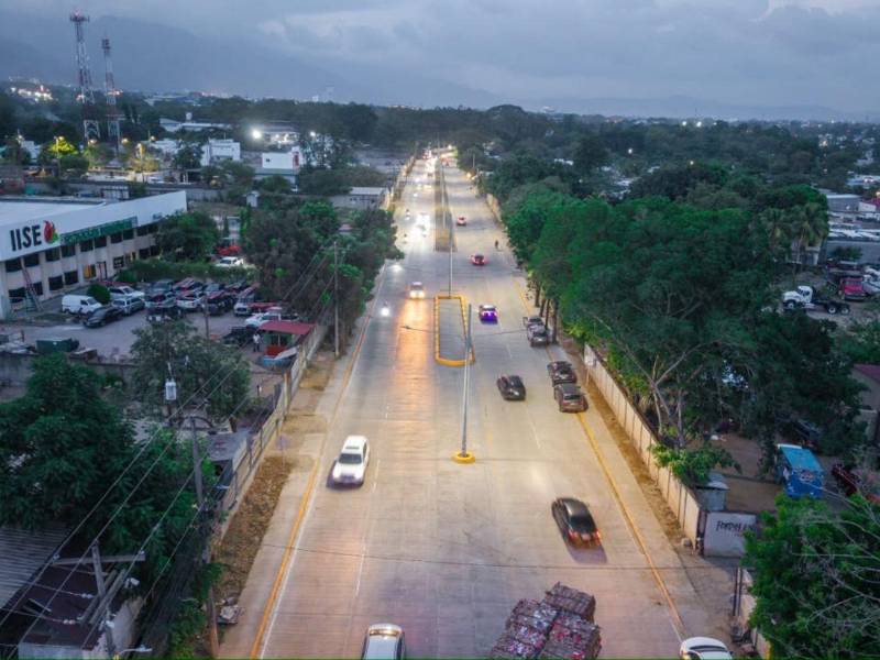 El bulevar fue iluminado y tiene un sistema de videovigilancia que será controlado desde el centro de movilidad urbana.