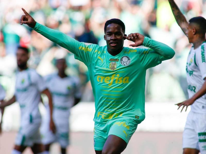 Endrick anotó el primer gol del Brasileirao en su primera jornada a los cinco minutos de partido frente a Cuiabá.