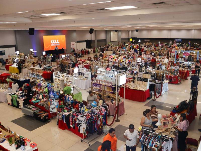 Los sampedranos pueden acudir a Expocentro a celebrar junto a los emprendedores los diez años del Bazar del Sábado con diversión, alegría y entretenimiento.