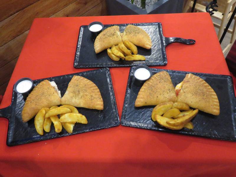 Los nuevos calzones: italianísimo, francés y Chicken &amp; Parmesan ya se encuentran disponibles en todos los Pizza Hut a nivel nacional.